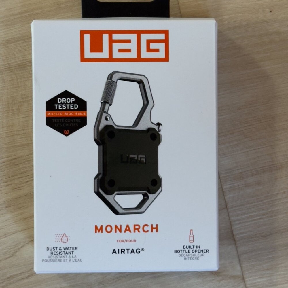 BNIB UAG Monarch AirTag Case